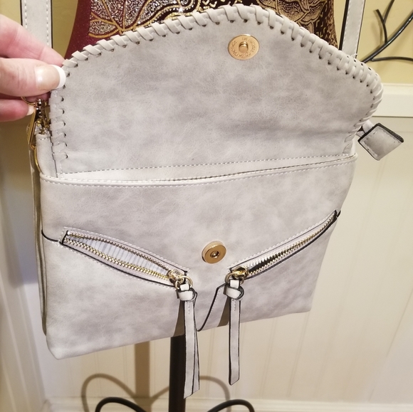 Beautiful light grey crossbody bag - Picture 3 of 9
